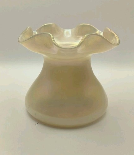 Kralik art nouveau iridescent - art,