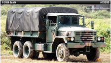 1/35 Scale R.O.K ARMY K511A1 2.5ton Cargo Truck Plastic Model Kit #13293 Academy