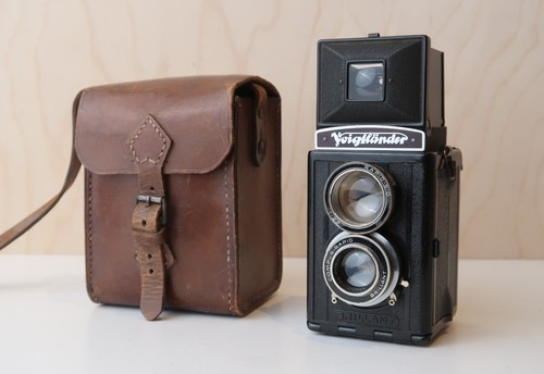 Voigtlander brillant with - brillant,