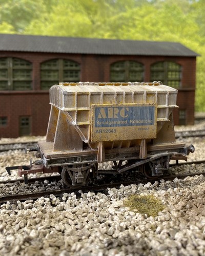Dapol presflo cement wagon - cement,