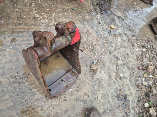 300mm excavator digging bucket - 300mm,