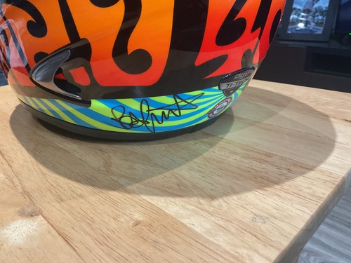 Valentino rossi helmet signed - valentino,