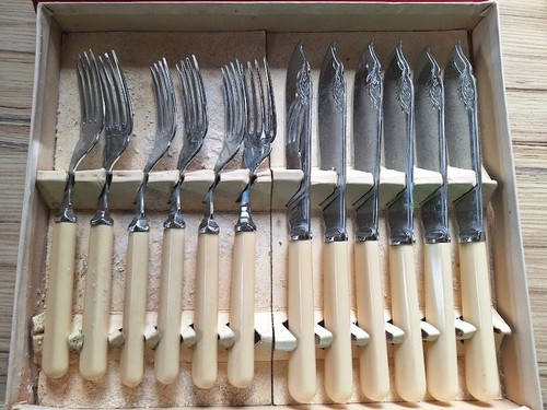 Fish knives and - knives,