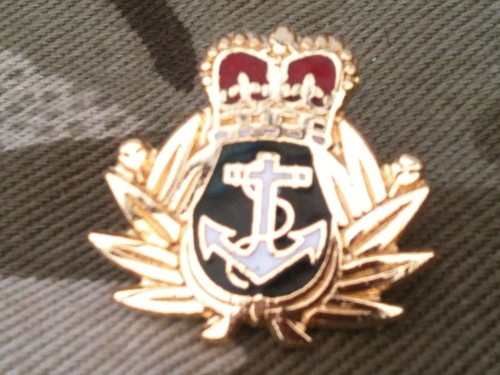 Royal navy lapel - navy, pin