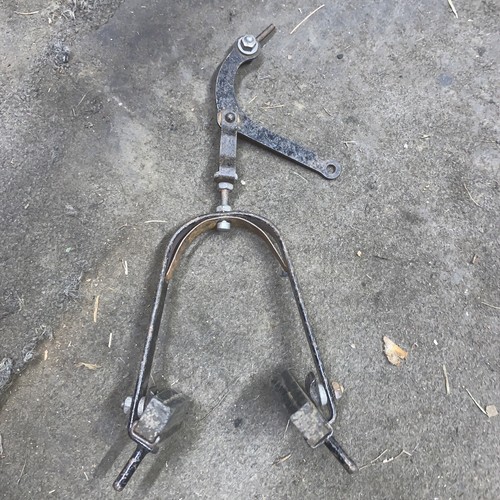Bottom bracket roadster rod - bottom,