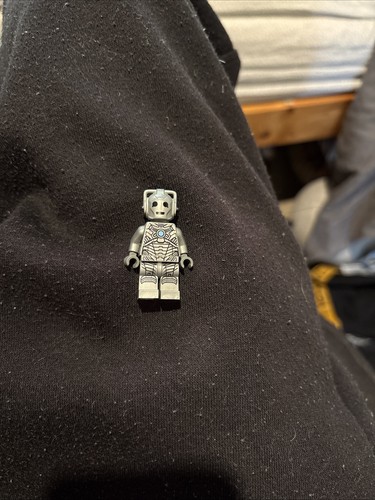 Doctor who robot - doctor,