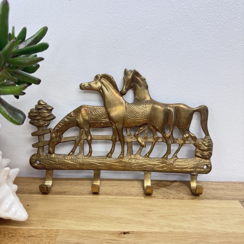 Key rack holder hanger - holder/,