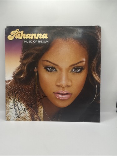 Rihanna signed autographed - signed,