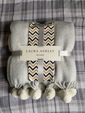 Laura Ashley Whisper Steel Grey Pom Pom Throw 170x130 Cm BNWT
