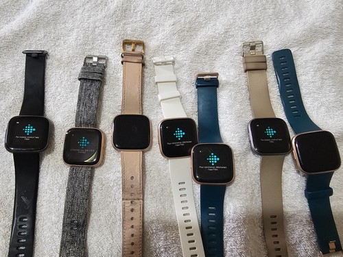 Fitbit versa smartwatch - fitbit,