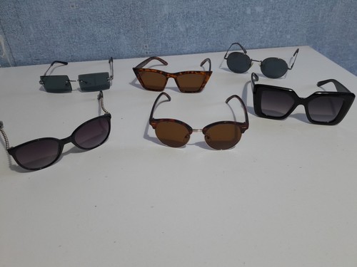 Job lot sunglasses mixed - lot, of