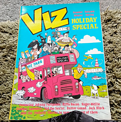 Viz holiday special annual - viz:,