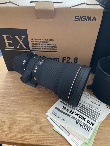 Sigma 300mm apo - f2.8,