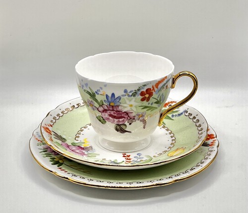 Shelley bone china trio f - /, f.s