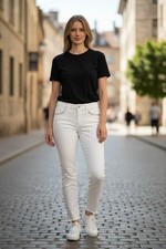 Women's Decorated Pockets High