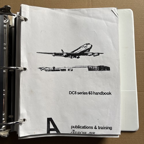 Arrow air cargo - arrow,