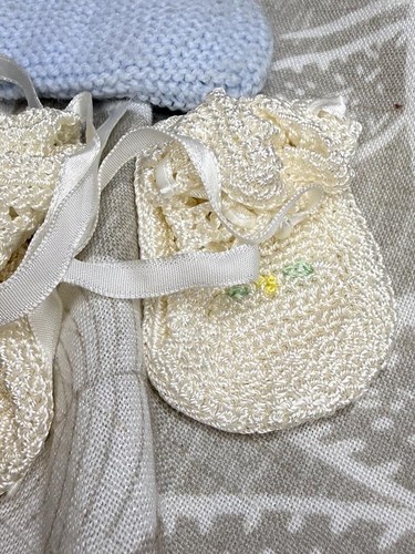 Vintage handmade baby - vintage, booties