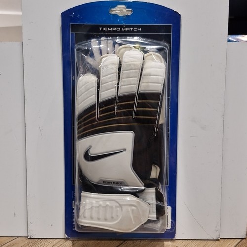 Nike goalkeeper gloves - nike,
