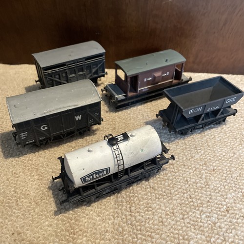 Group mainline and bachmann - mainline,