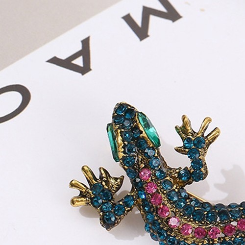 Sturdy metal lizard pin - sturdy,