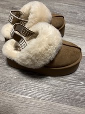 Ugg Women’s Funkette Slipper Size 4  Brand New