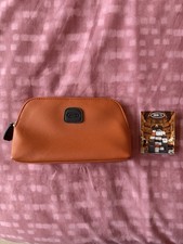 BRICS Qatar Airways washbag /