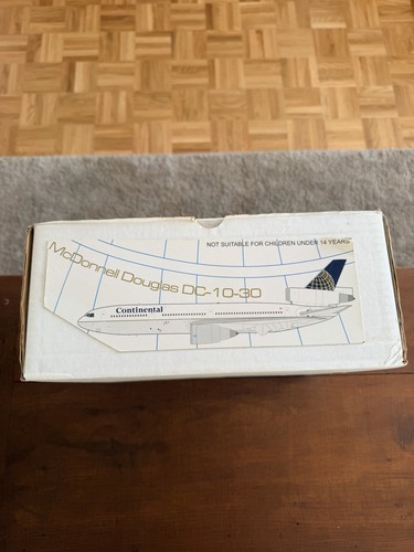 Mcdonnell douglas 30 - mcdonnell,