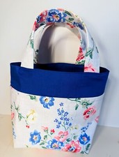 Cath Kidston Drawstring lunch Bag In Meadow Bunch Fabric