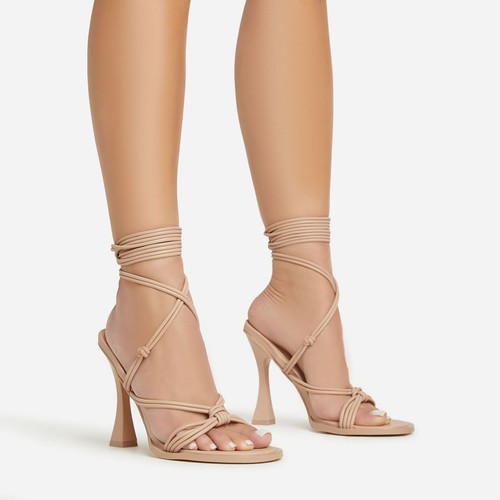 Ego tied lace knotted - up,