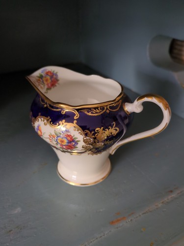 Aynsley aristocrat milk jug - aristocrat,