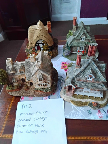 Lilliput lane painted cottage - lilliput,