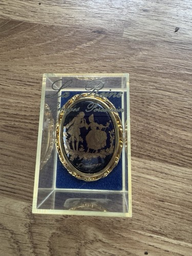 Limoges porcelain brooch - limoges,