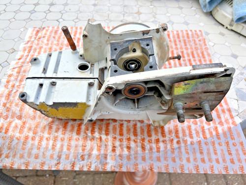 Stihl ts350 crankcases - ts350,