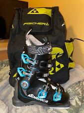 womens ski boots- nordica Size 4