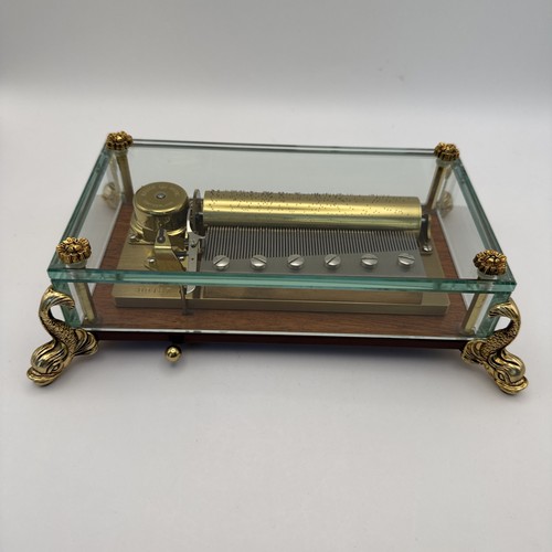 Mint vintage reuge - mint, music