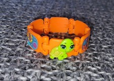Kinder Egg Surprise Toy - Orange Bracelet with Green Turtle