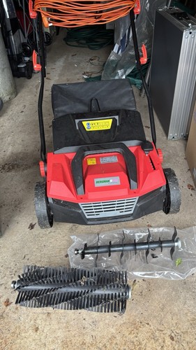 Garden lawn scarifier - lawn,