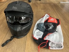 MT helmet With Detachable Chin Guard Size L