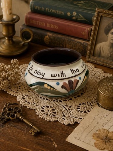 Vintage torquay motto ware - vintage,