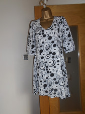 Fab 60s Style  Geometric Black/White/Grey Knitted 3/4 Sleeved Dress Size M Used