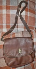 Vintage....Jane Shilton Clubhouse Brown  Handbag CrossbodyBag.