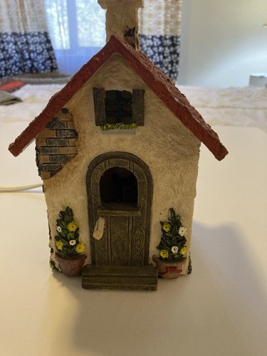 Hobbit house shaped accent - hobbit,