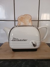 1978 Swineside Teapottery Tea