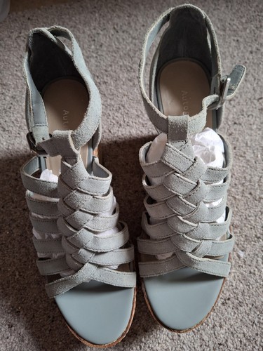 Marks spencer autograph - marks,