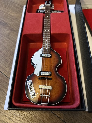 Paul mccartney violin bass - mccartney,