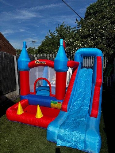 Kids bouncy castle fun - castle,