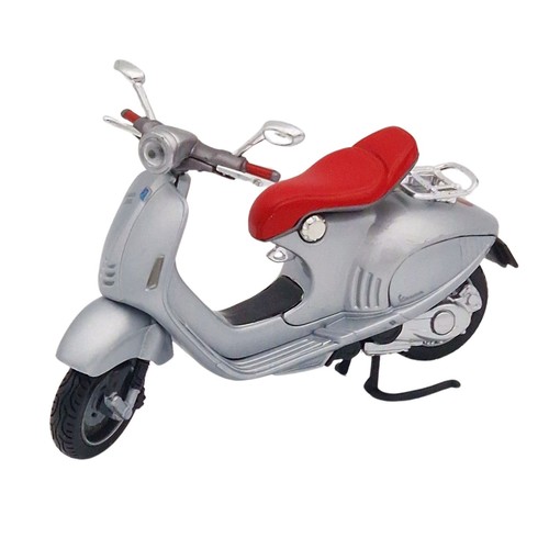 Vespa 946 bellissima - 1:18, by