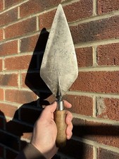 WHS Brades Hunt & Sons 11”