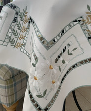 LUXURY EMBROIDERED TABLECLOTH