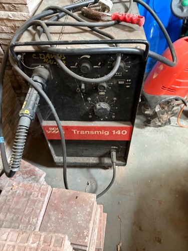Transmig 140 welder - transmig,
